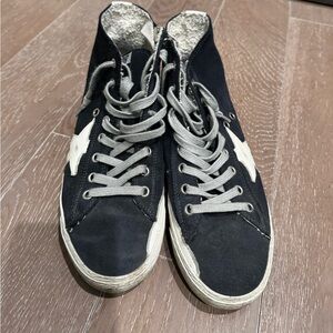 Golden Goose Navy med rise shoes. Size 37, excellent condition